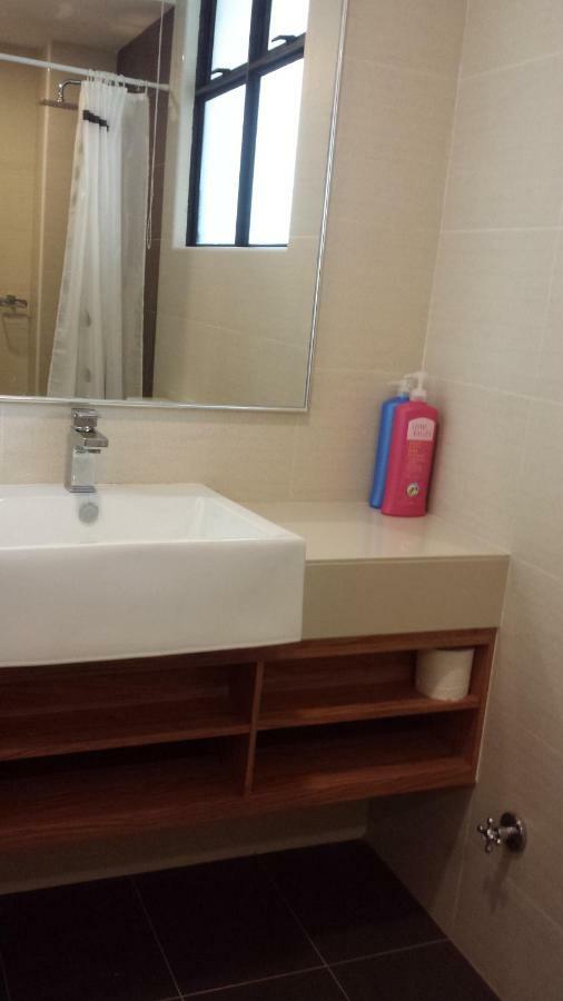 Cherloft@Samsuria Beach Residences Kampung Sungai Ular Екстериор снимка